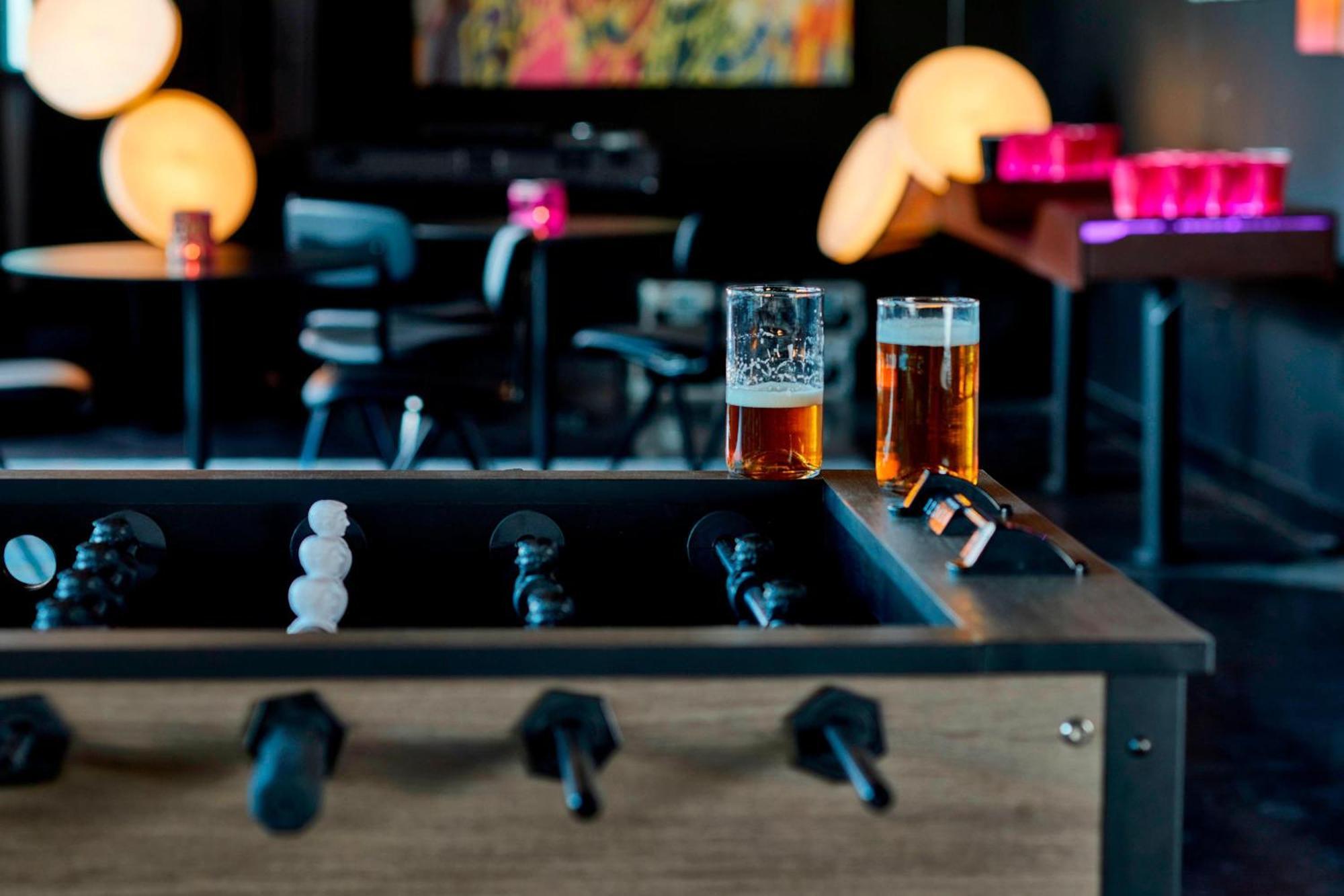 Moxy Minneapolis Uptown Экстерьер фото