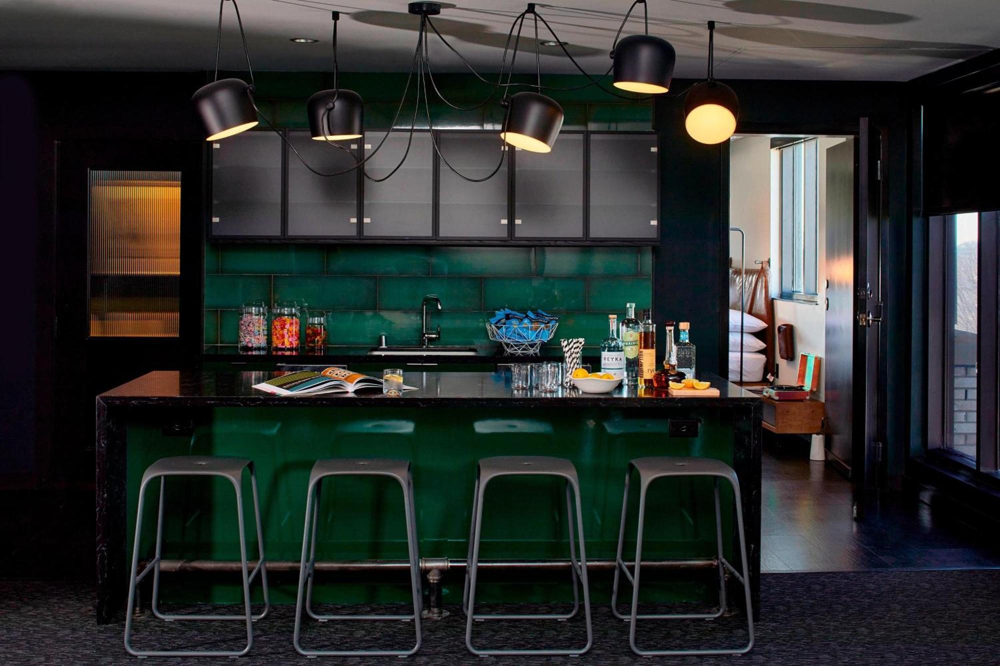 Moxy Minneapolis Uptown Экстерьер фото
