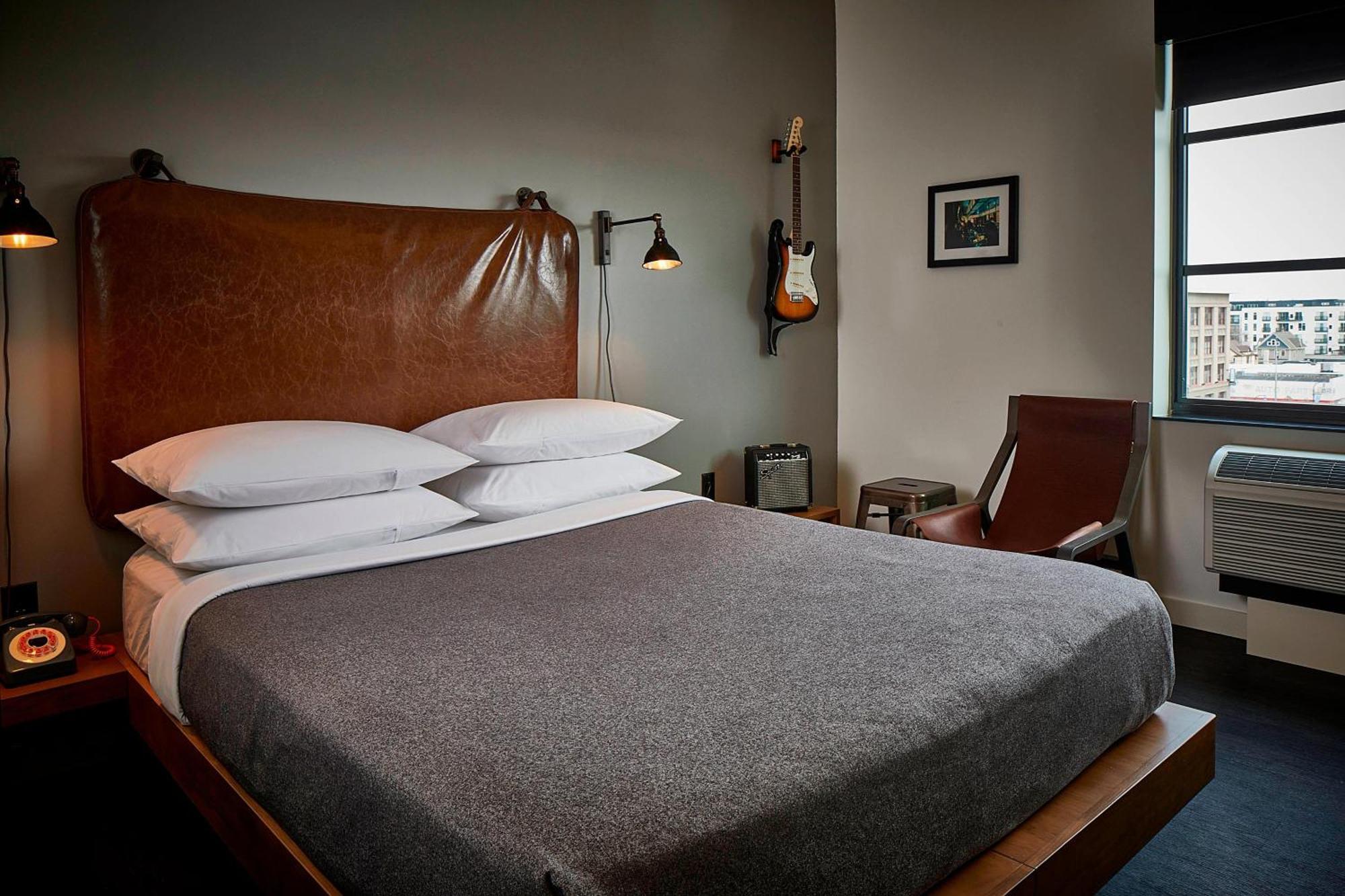 Moxy Minneapolis Uptown Экстерьер фото