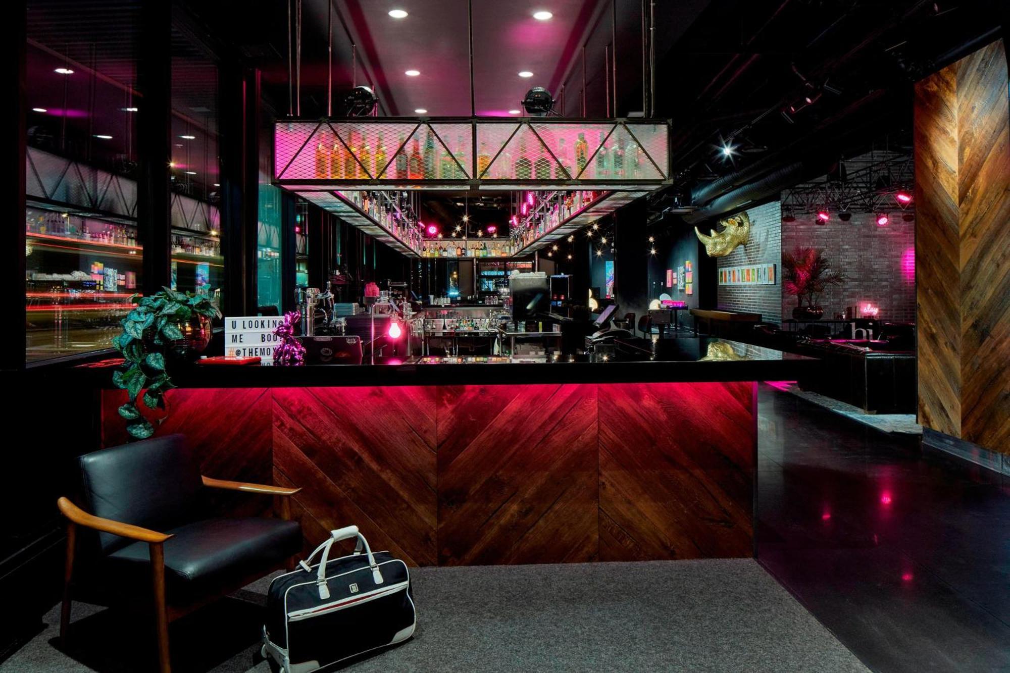 Moxy Minneapolis Uptown Экстерьер фото